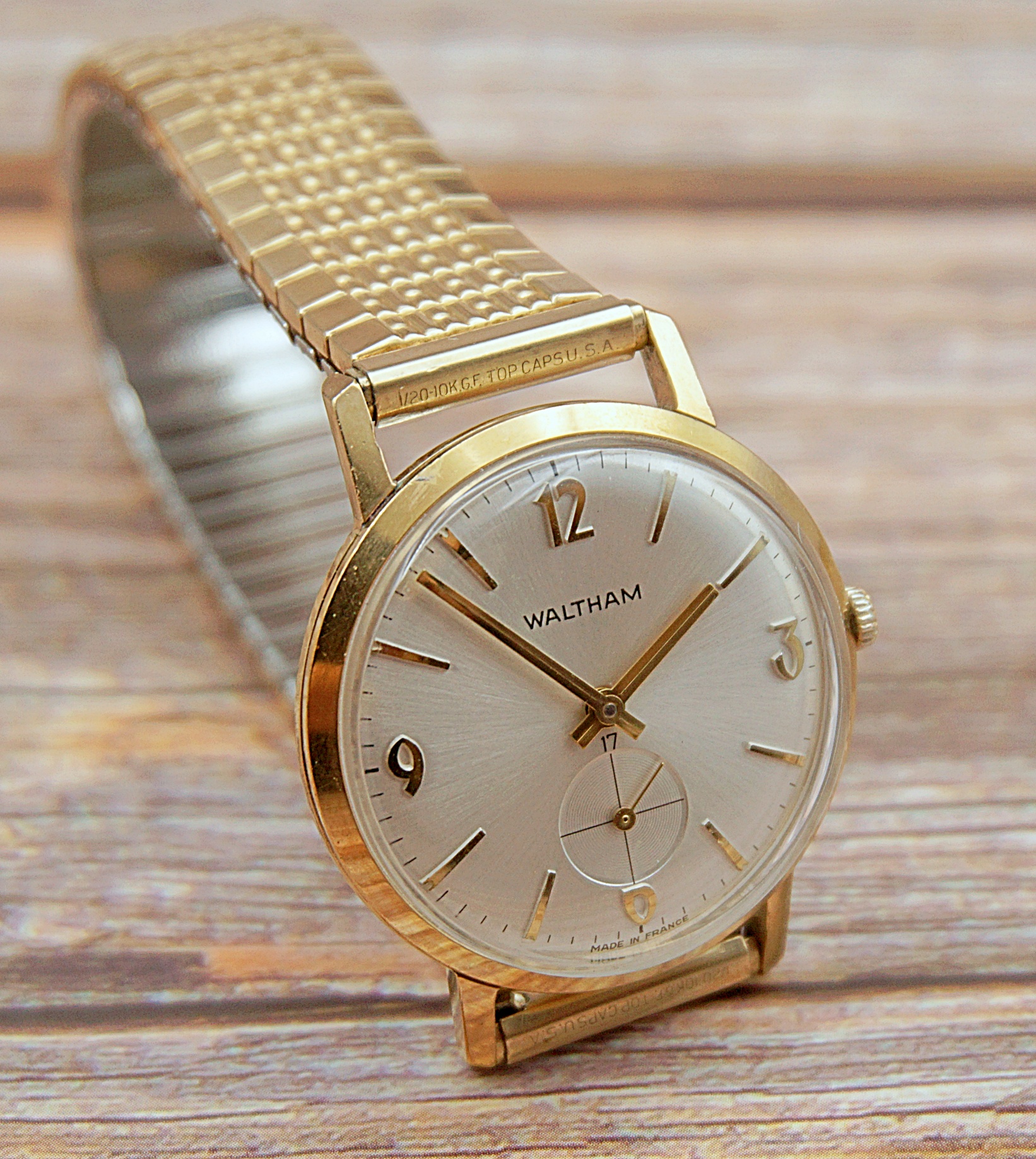 นาฬิกาเก่า WALTHAM ไขลานสองเข็มครึ่ง