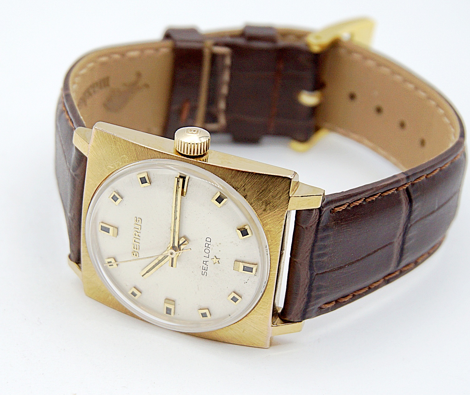 นาฬิกาเก่า BENRUS ไขลาน