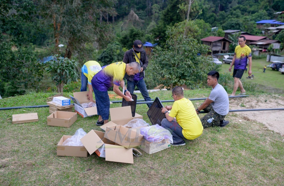 โคมไฟ UFO ทรงสี่เหลี่ยม รุ่น Modi x XML + ระบบ Motion รุ่น 300w (เปิดได้ 3 แสง)