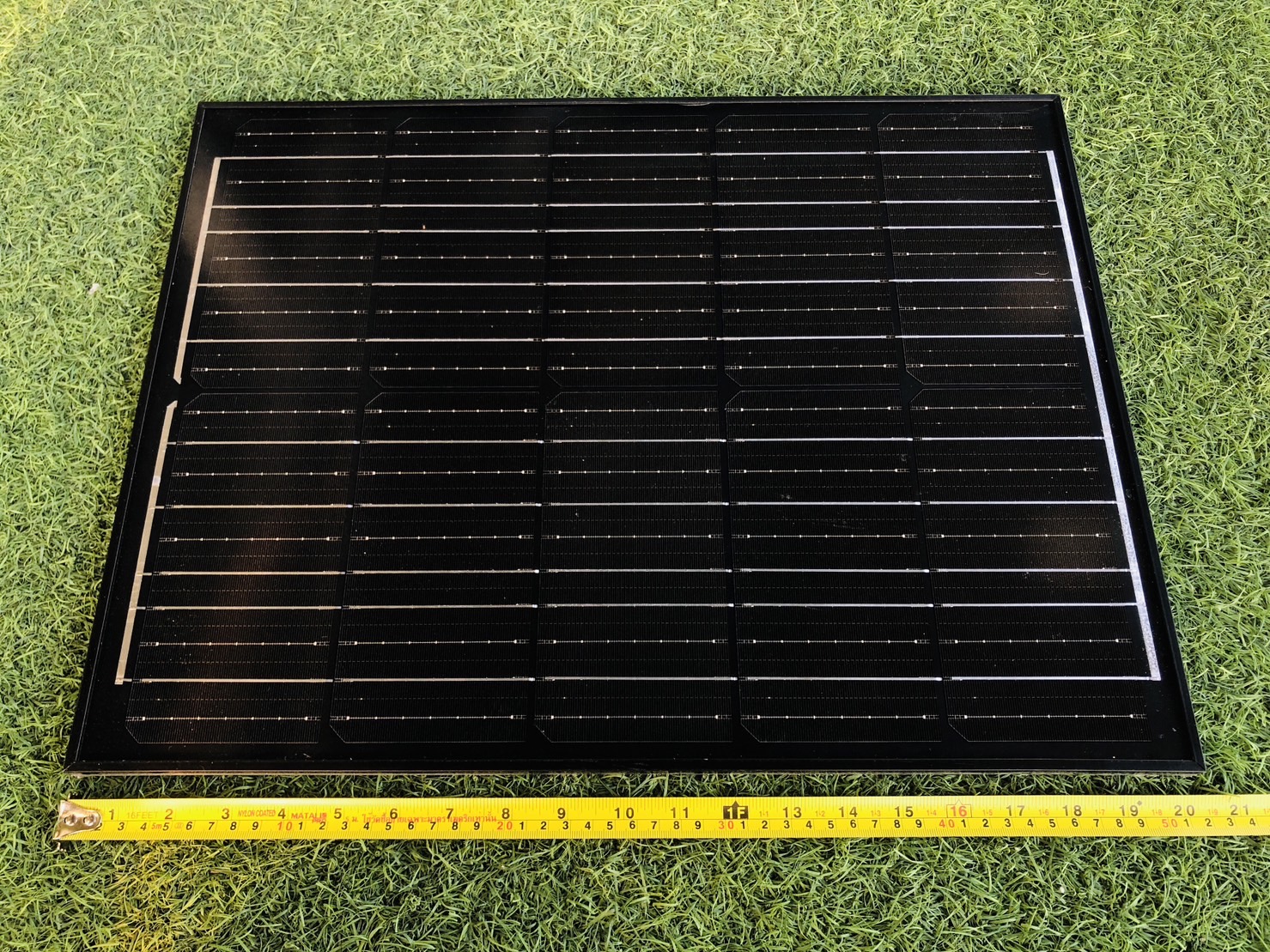 โคมไฟถนนโซล่าเซลล์ 400W รุ่น MD-SLT30-400W (แสง : ขาว)