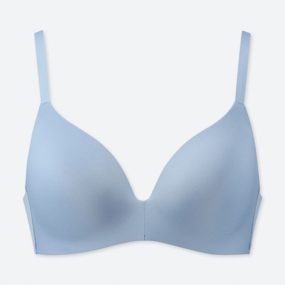 บราไม่มีโครง ให้ความรู้สึกเบาสบาย เนื้อนุ่มช่วยให้ทรวงอกดูสวยและเข้ารูป มี 7 สี size 32,34,36,38 ราคาส่ง 3 ชิ้นคละแบบได้ ราคาตัวละ 300 บาท