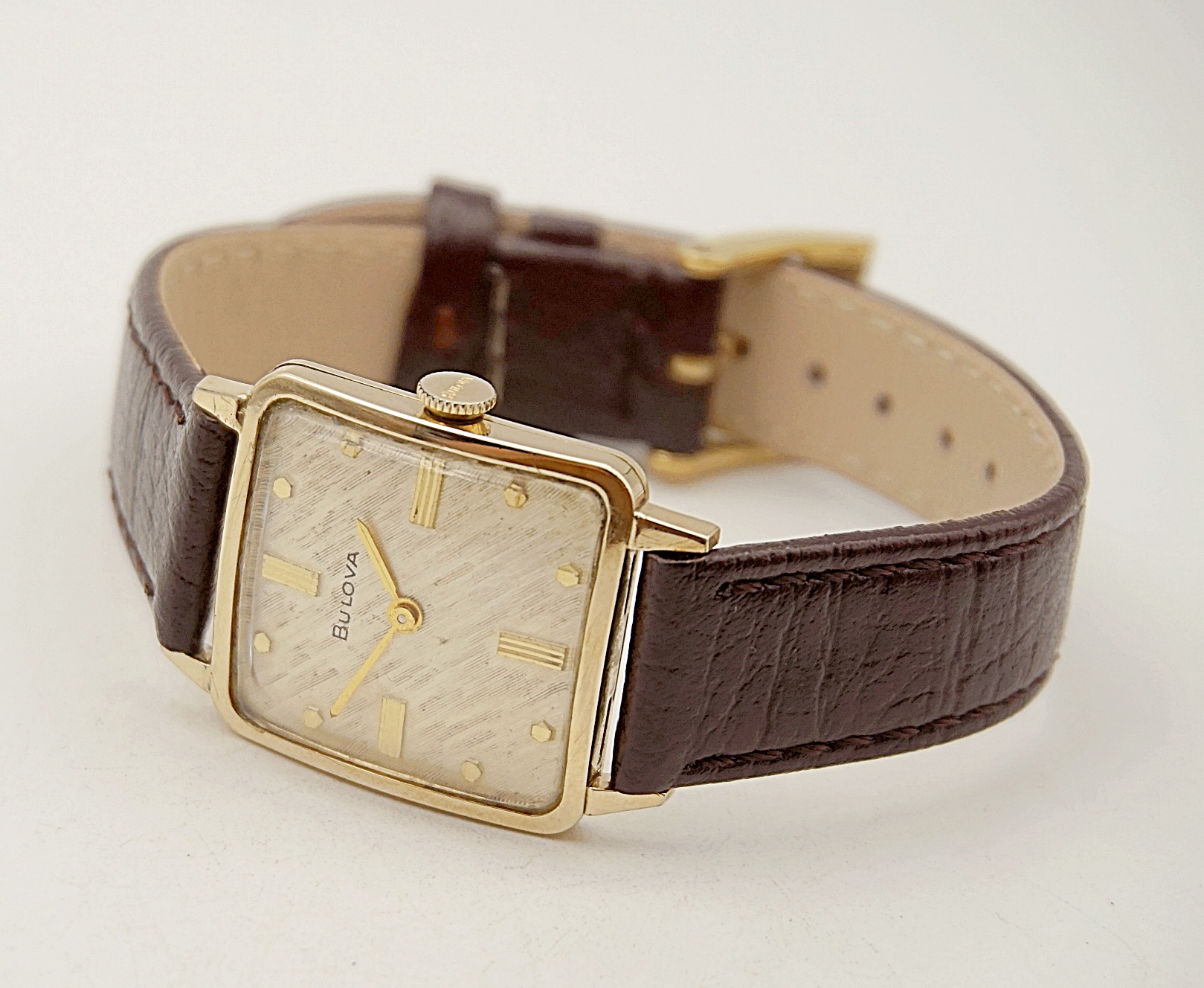 นาฬิกาเก่า BULOVA ไขลาน