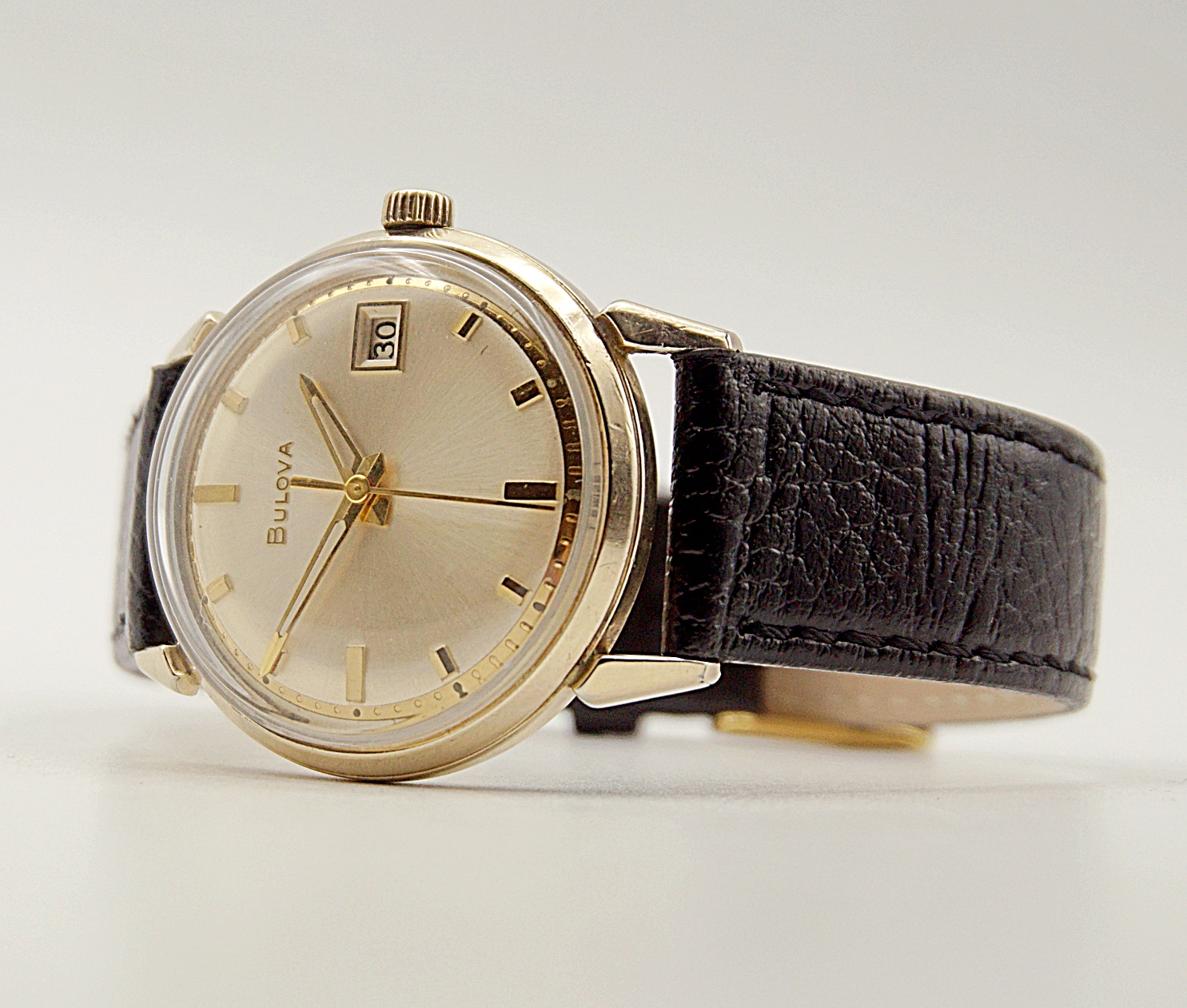 นาฬิกาเก่า BULOVA ไขลาน