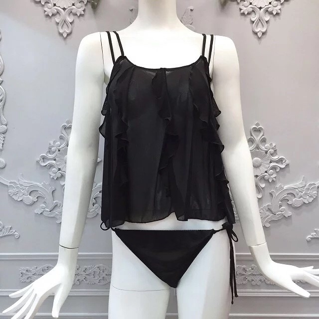 ชุดนอนเซ็กซี่ ผ้าซีทรูนิ่มบางเบา ใส่สบาย พร้อมกางเกงจีสตริงเข้าชุด ฟรีไซส์ มี 2 สี ดำ ชมพูอ่อน ราคาส่ง 3 ชิ้น คละแบบได้ชุดละ 290 บาท