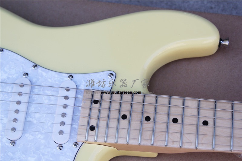 FenderStyle startocaster 24 fert FR Yngwie Malmsteen
