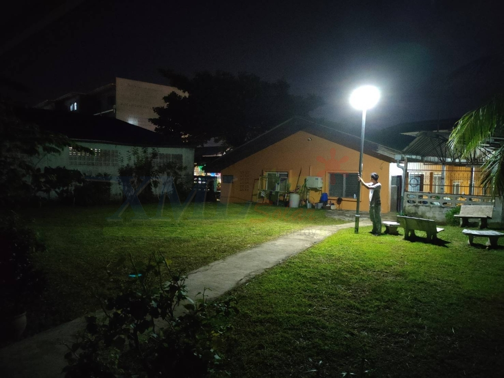 โคมไฟ UFO ทรงสี่เหลี่ยม รุ่น Modi x XML + ระบบ Motion รุ่น 300w (เปิดได้ 3 แสง)