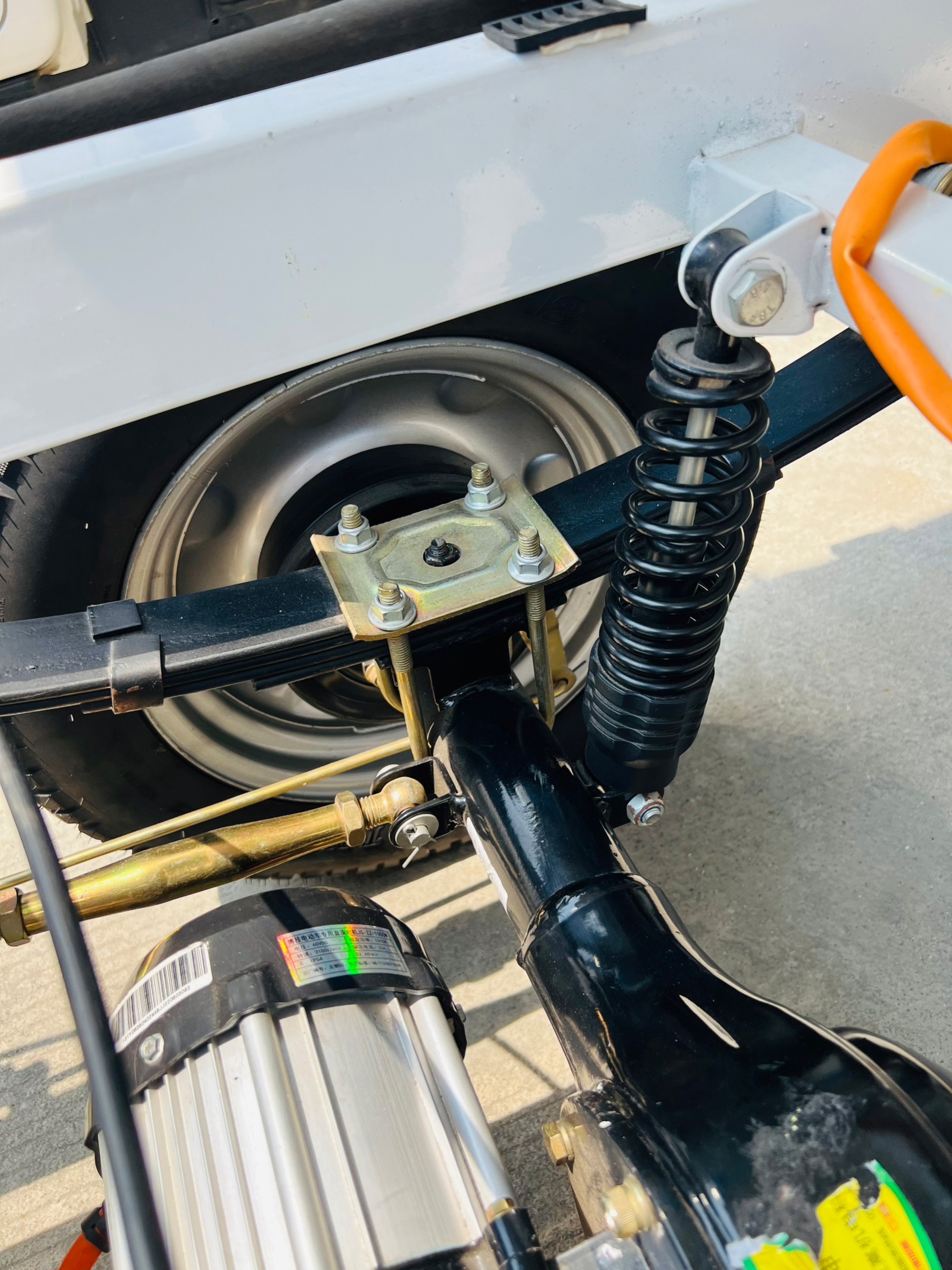 รถกระบะ 3 ล้อ โซล่าเซลล์