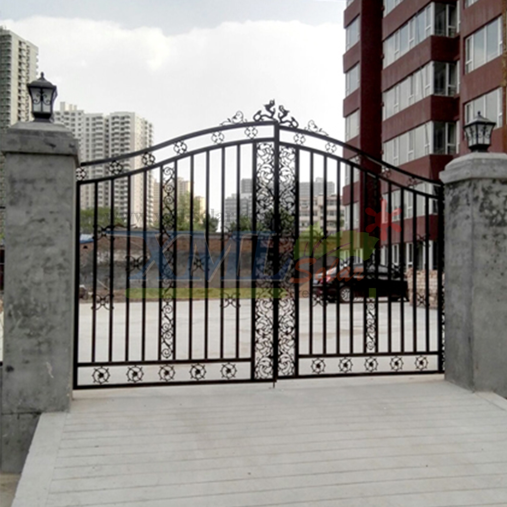 โคมไฟหัวเสาโซล่าเซลล์ + AC ทรง Grand เเบบที่ 2 (สีดำ) (เเสง : ขาว + เหลืองวอมไวท์) (45 cm.)