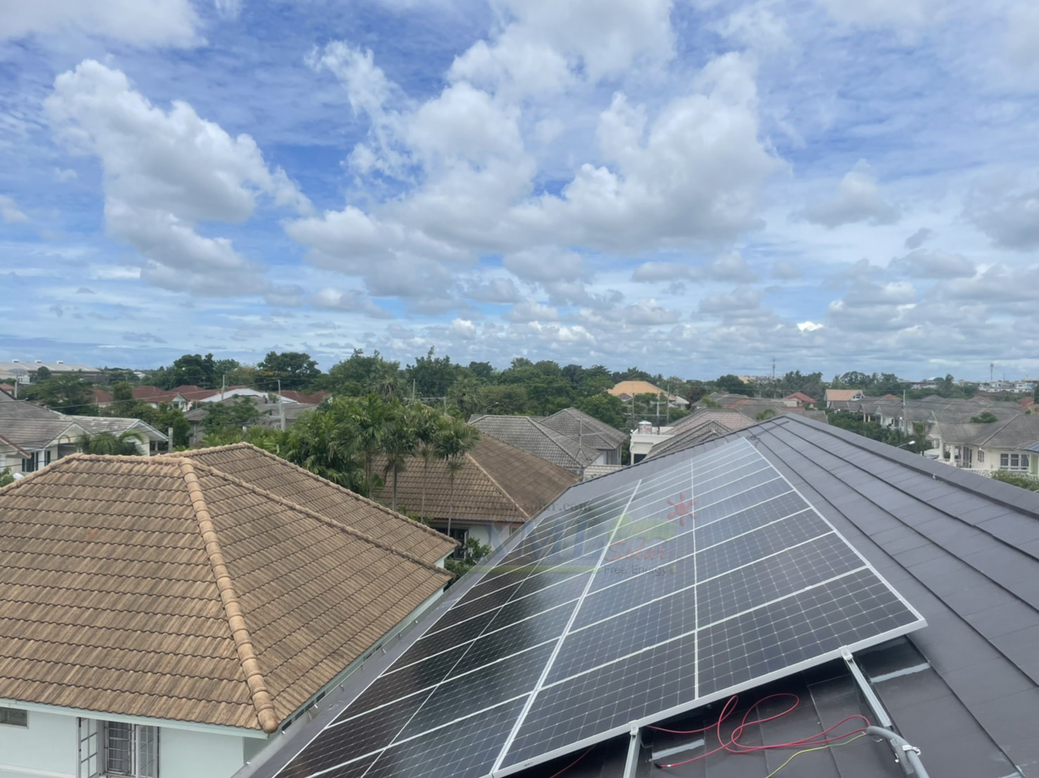 ระบบโซล่าเซลล์ติดหลังคา (Solar Rooftop) ขนาด 5 KW (ON-GRID) Three Phase พร้อมติดตั้ง