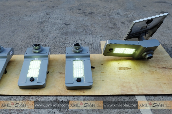 โคมไฟถนนอัจฉริยะ โซล่าเซลล์ 65 Watt Monocrystalline