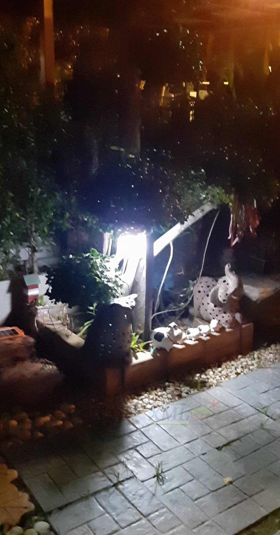 โคมไฟโซล่าเซลล์ ติดเพดาน อเนกประสงค์ 50w (แสง : ขาว)