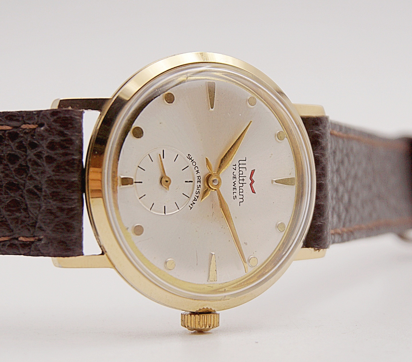 นาฬิกาเก่า WALTHAM ไขลานสองเข็มครึ่ง