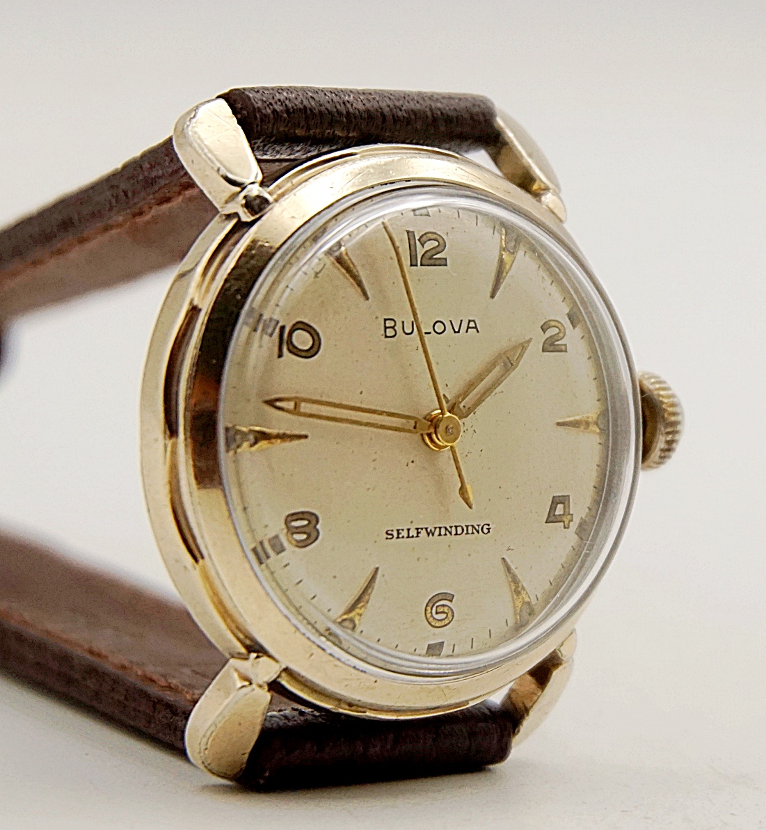 นาฬิกาเก่า BULOVA ออโตเมติก