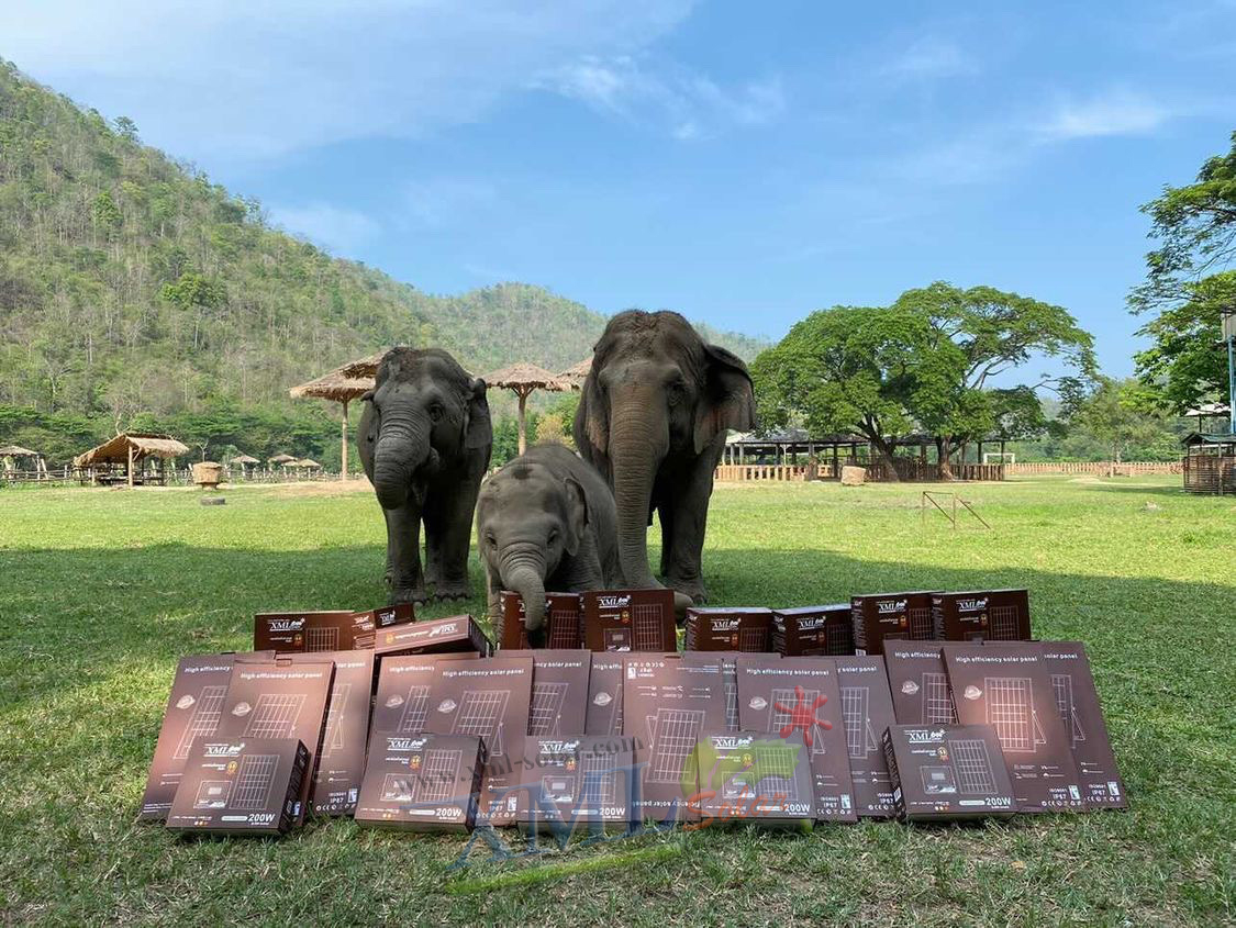 ไฟสปอตไลท์โซล่าเซลล์ 200 Watt กล่องสีน้ำตาล (เปิดได้ 3 แสง)