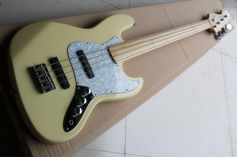 FenderStyle fretless jazz bass