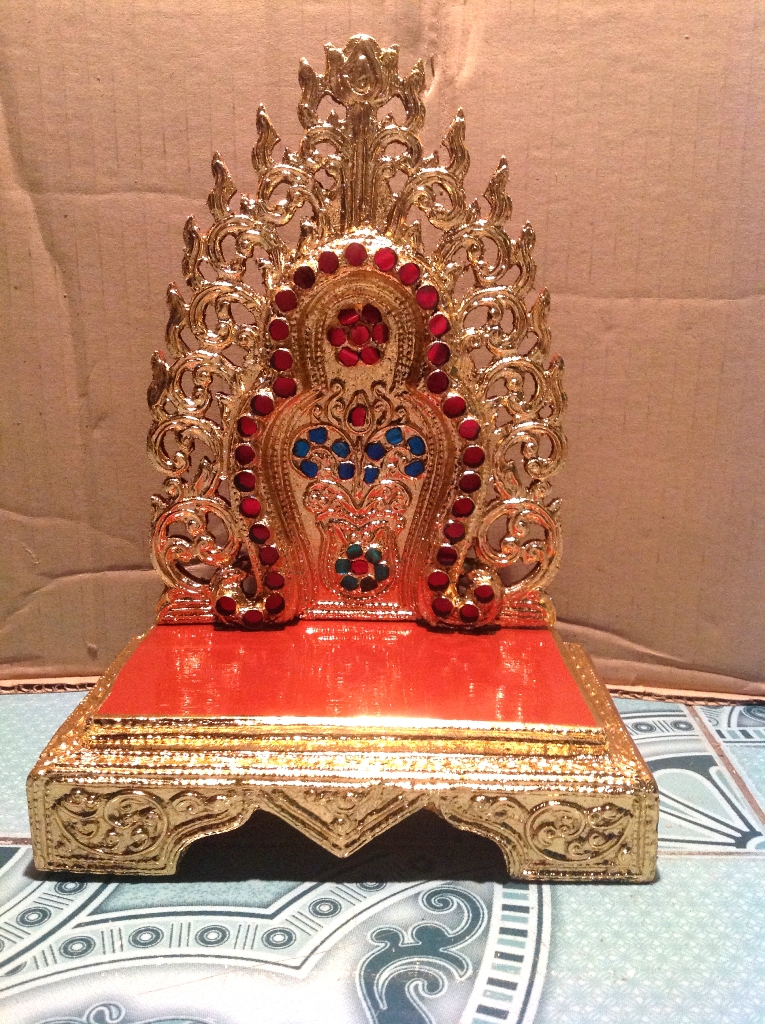 แท่นพระพม่าทรงพุ่ม เล็ก 6 นิ้ว รหัส0100