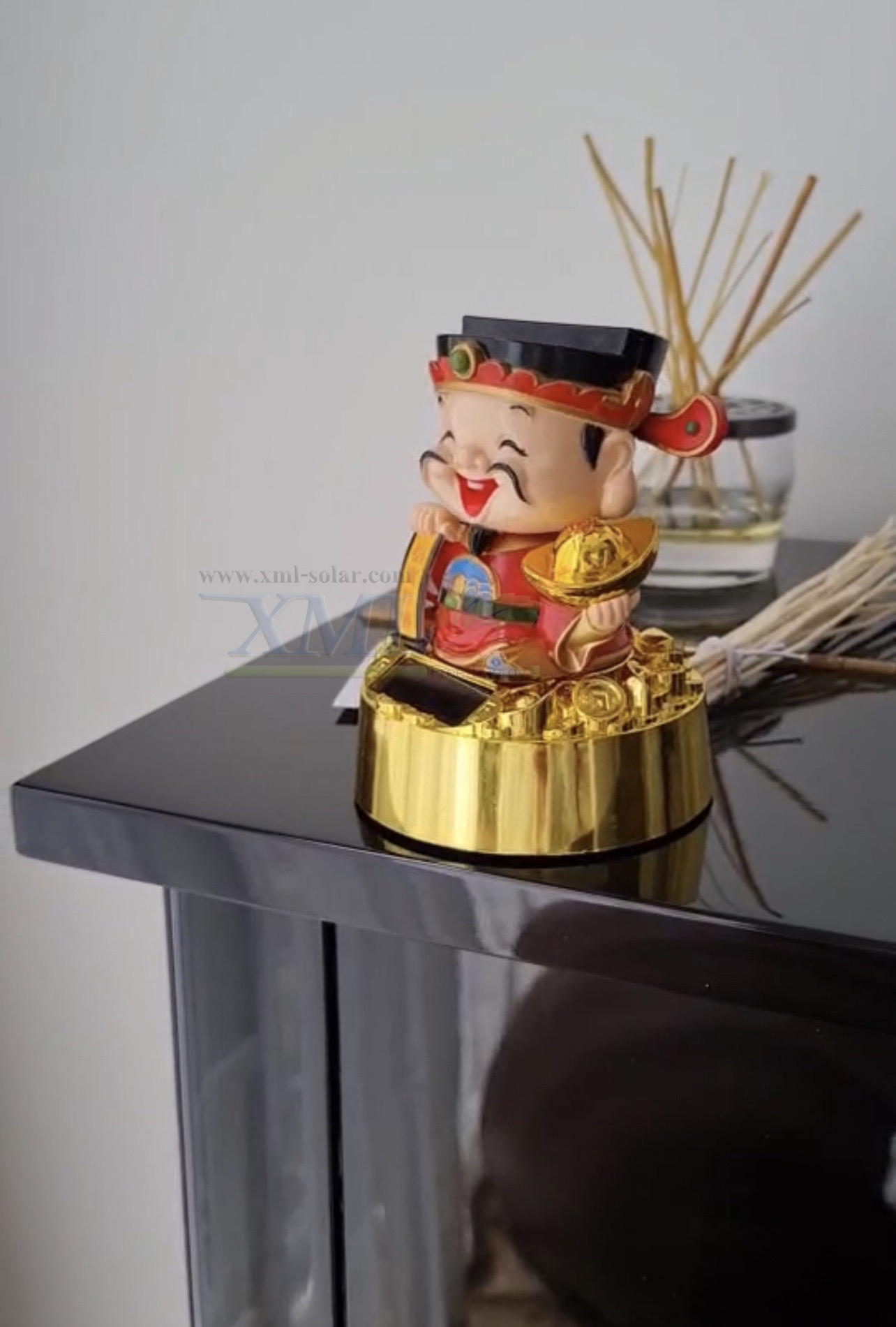 ตุ๊กตาโซล่าเซลล์ ‘ไฉ่ซิงเอี้ย’ เทพเจ้าแห่งโชคลาภ เทพเจ้าร่ำรวย