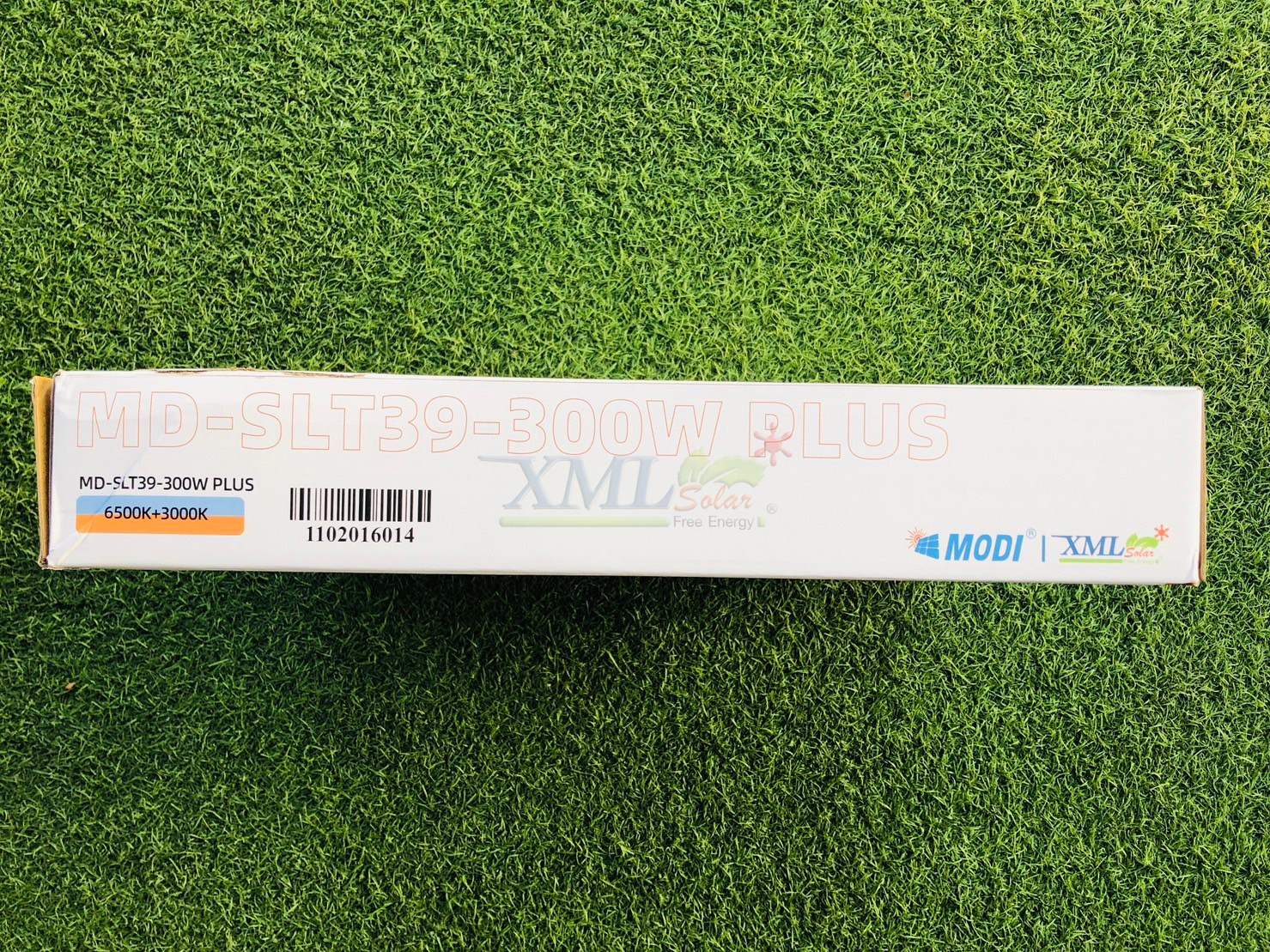 โคมไฟถนนโซล่าเซลล์ UFO ทรงกลม รุ่น MD-SLT-39-300W Plus