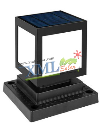 โคมไฟหัวเสาโซล่าเซลล์ ทรงสี่เหลี่ยมยกสูง (แสง : เหลืองวอมไวท์)