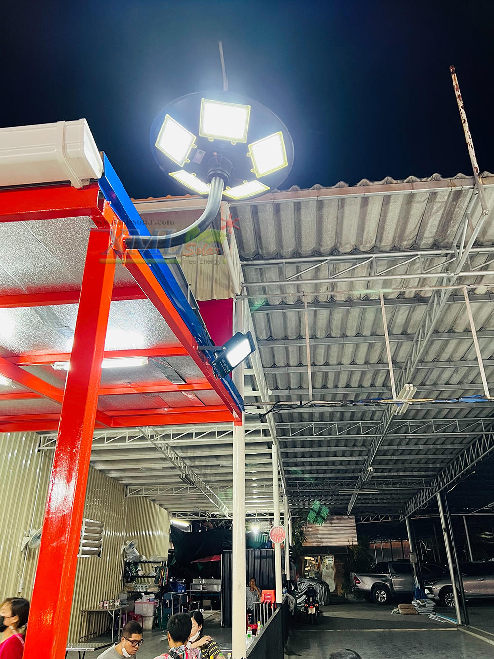 ขายึดโคมไฟ UFO ปลาย 3 นิ้ว แบบโค้ง (มีรอยขูดขีด)