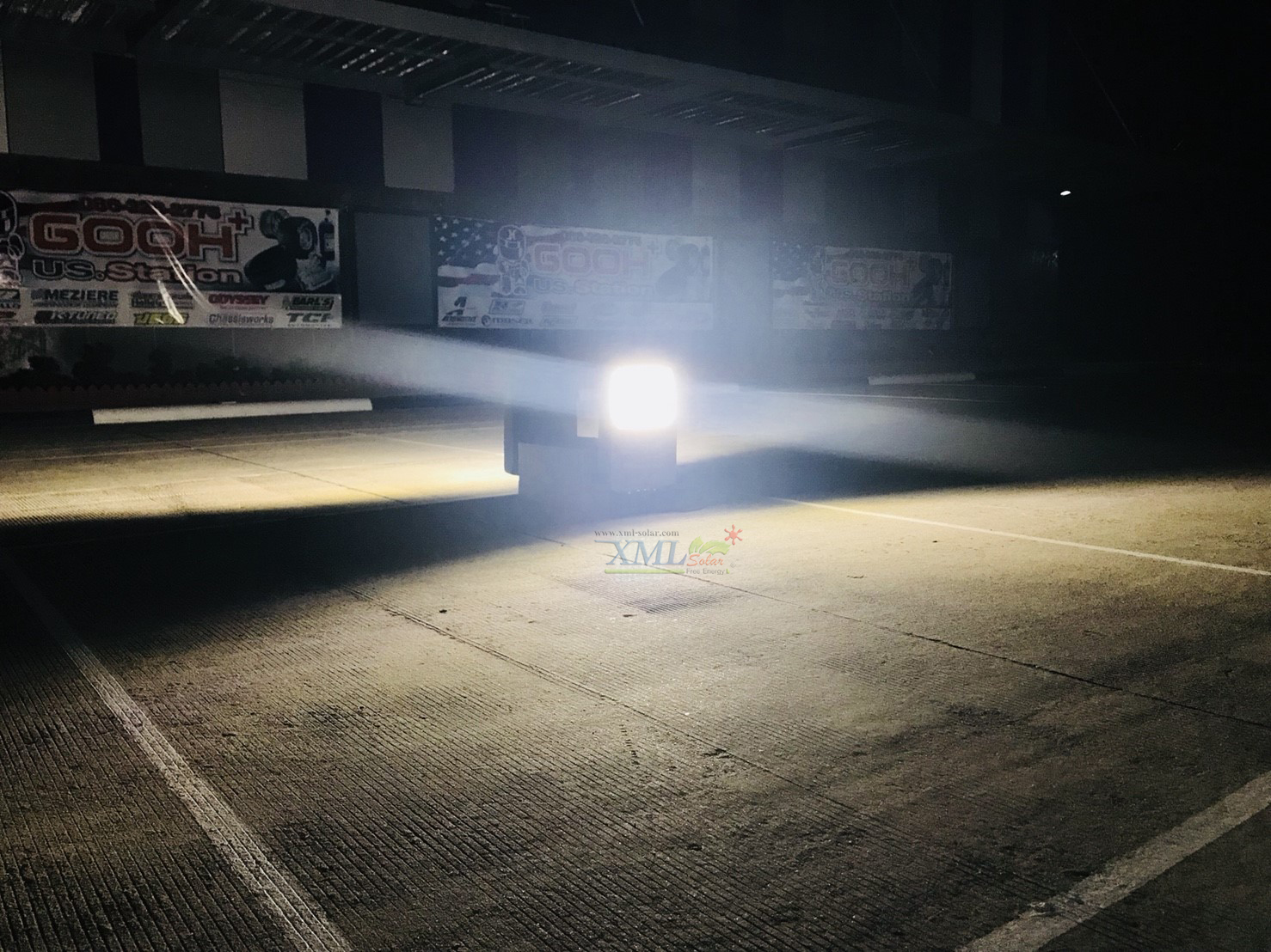 ไฟสปอตไลท์โซล่าเซลล์ 6800 Lumens. ไซต์ใหญ่ (เเสง : ขาว)