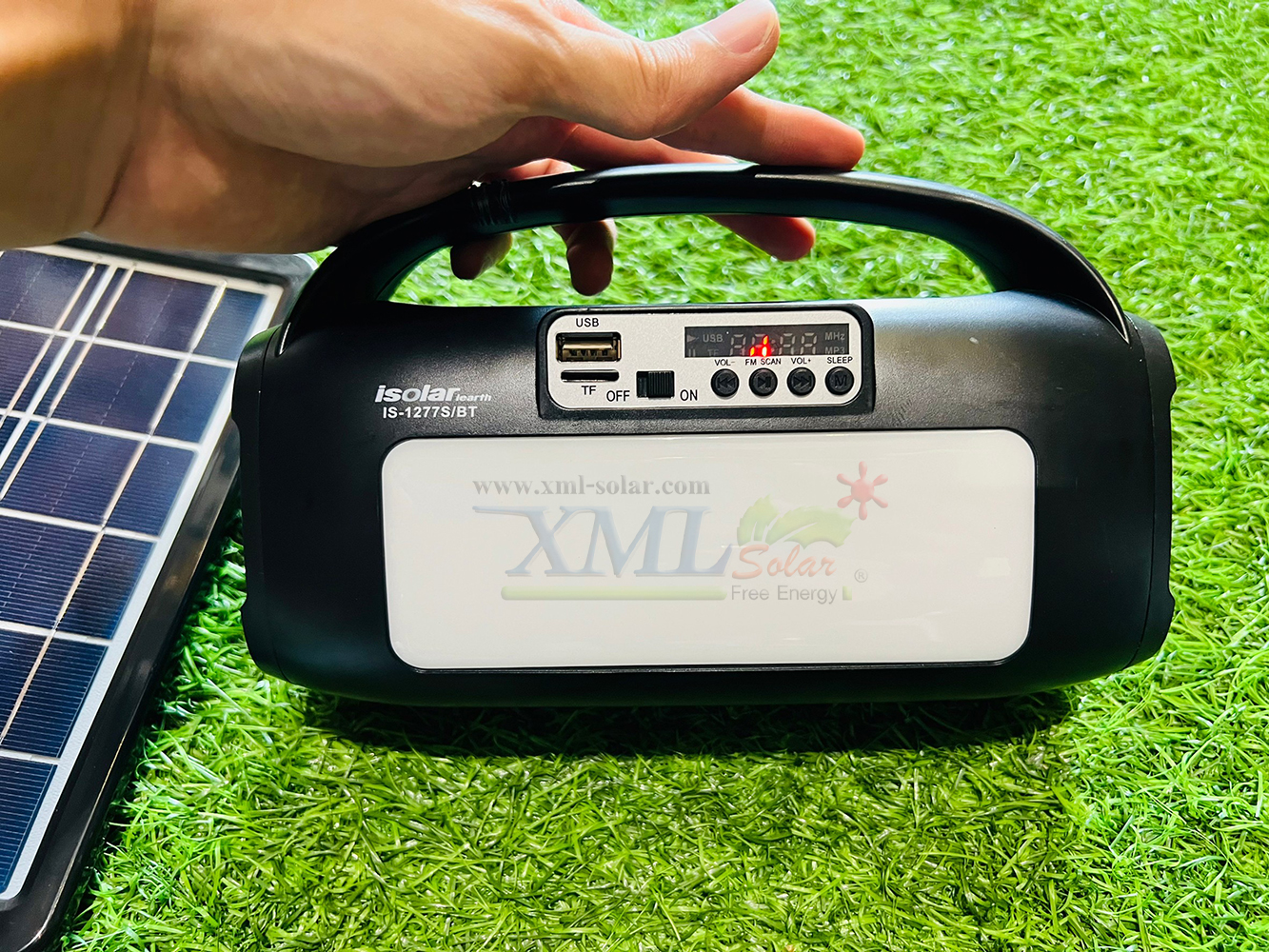 ชุดนอนนาโซล่าเซลล์ (สีดำ) (รุ่นปี 2023) พร้อมวิทยุ ขนาดพกพา 8,000 mAh