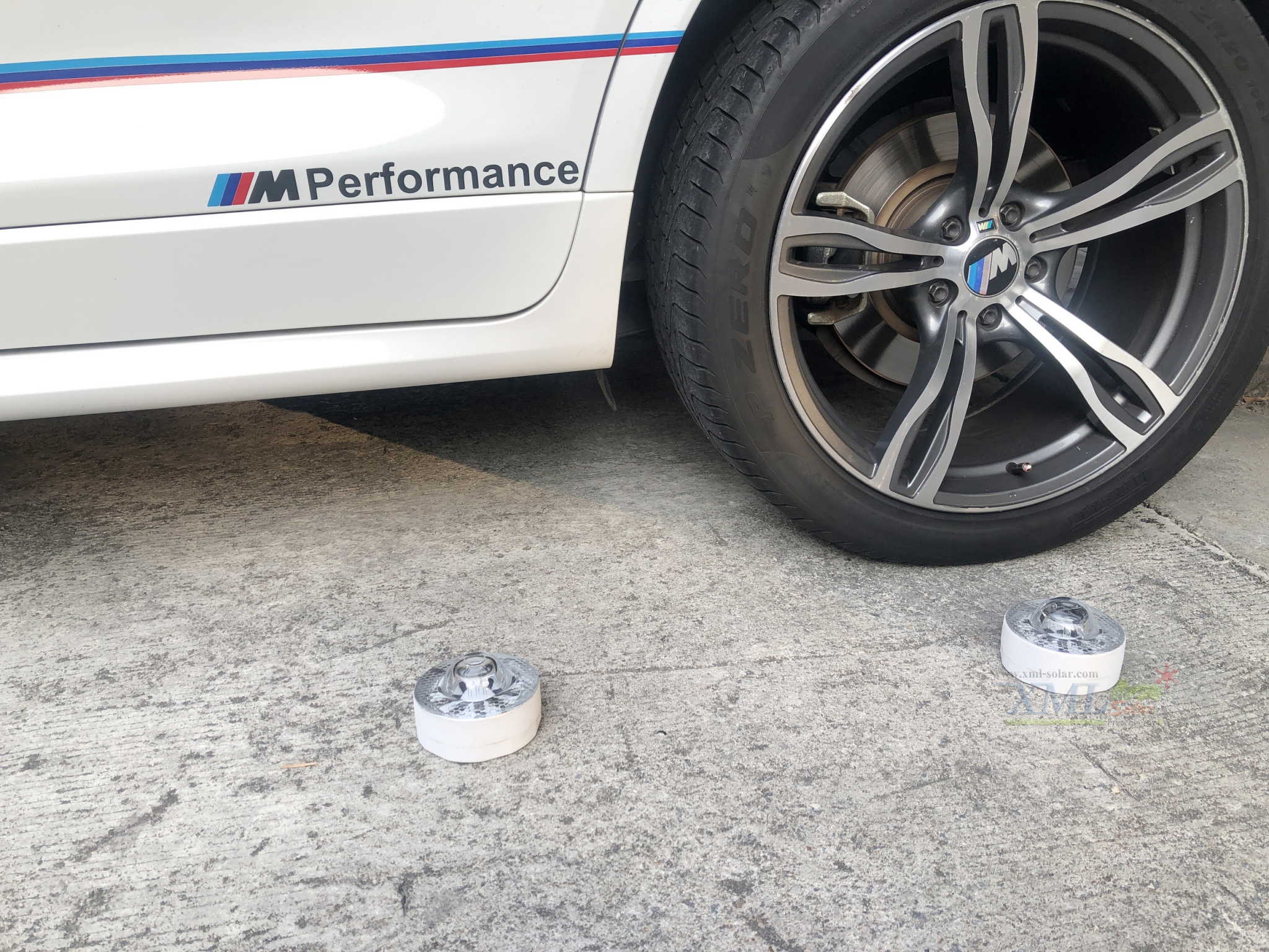 ไฟฝังพื้นโซล่าเซลล์ 6 LED รุ่นลูกแก้ว