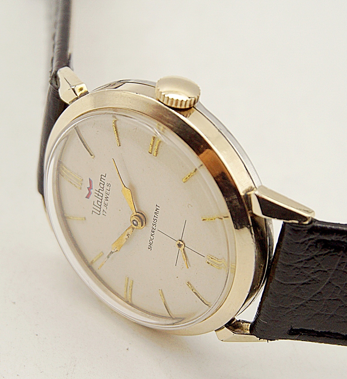 นาฬิกาเก่า WALTHAM ไขลานสองเข็มครึ่ง