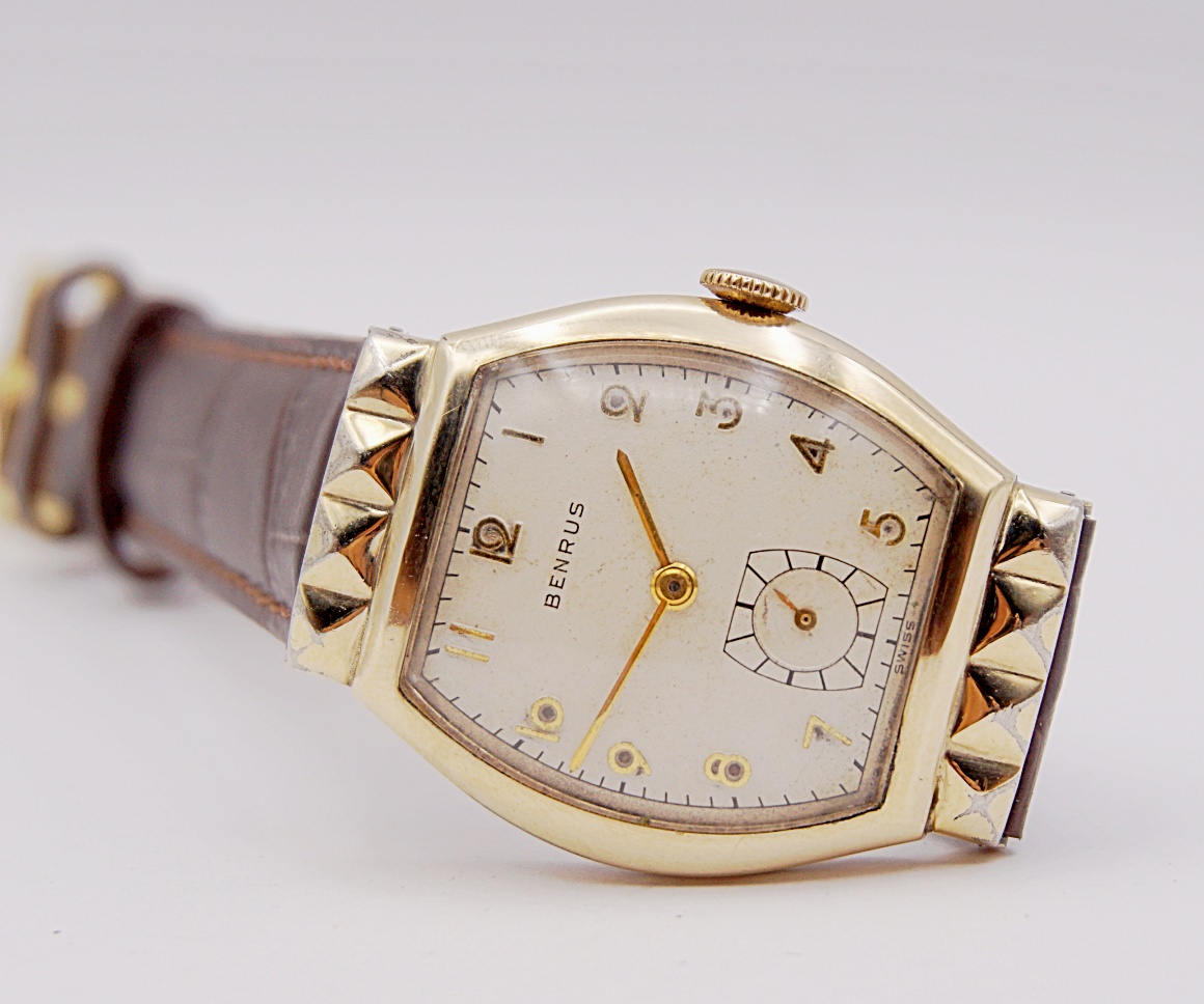 นาฬิกาเก่า BENRUS ไขลานสองเข็มครึ่ง