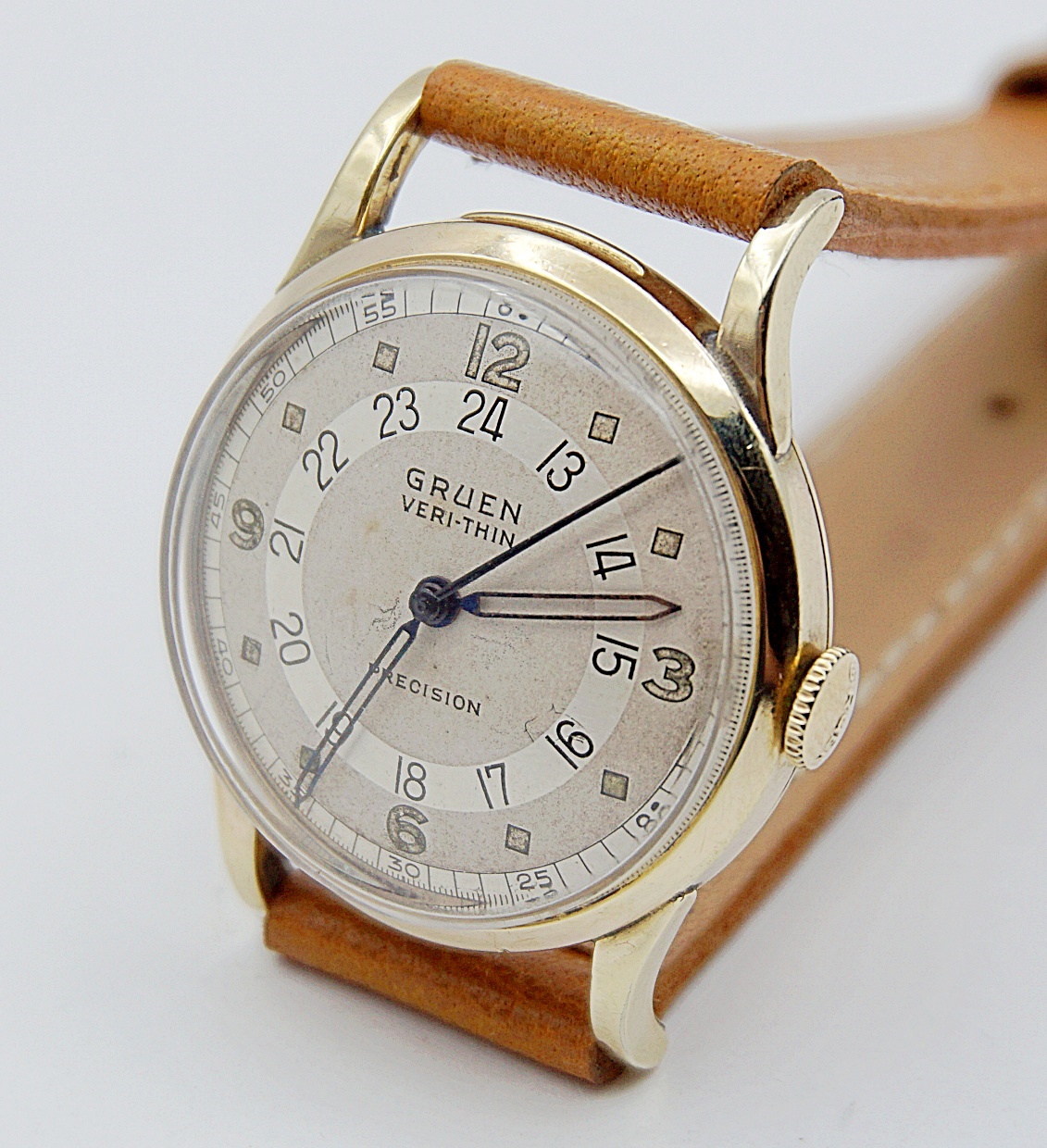 นาฬิกาเก่า GRUEN PAN AM ไขลาน