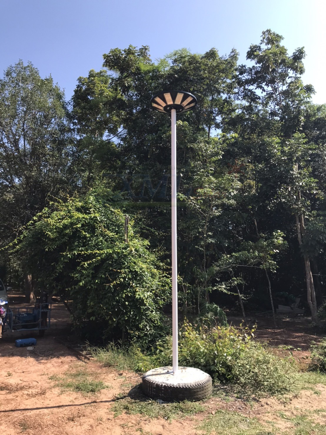 เสาไฟสนาม เหล็กพ่นสีขาว สูง 4 เมตร (ปลาย 3 นิ้ว)