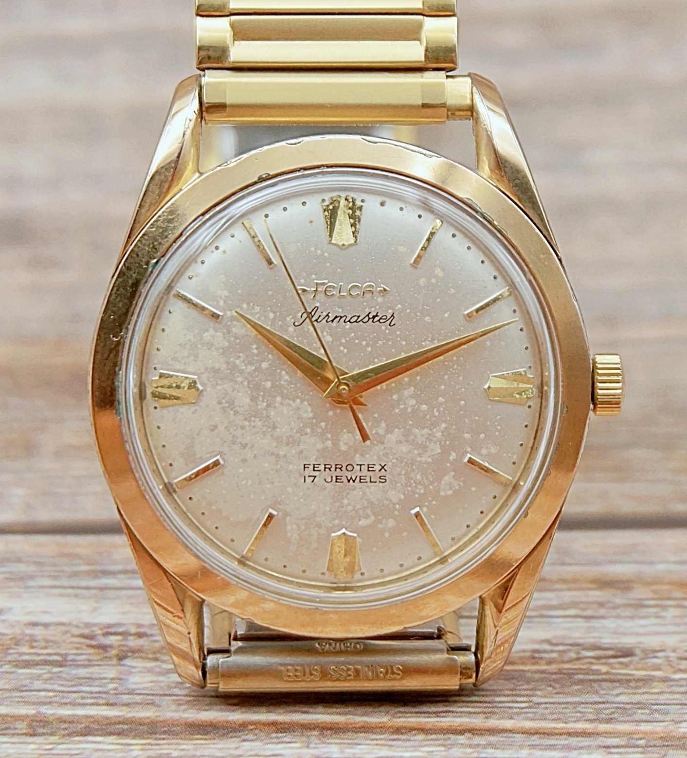 นาฬิกาเก่า FELCA ไขลาน