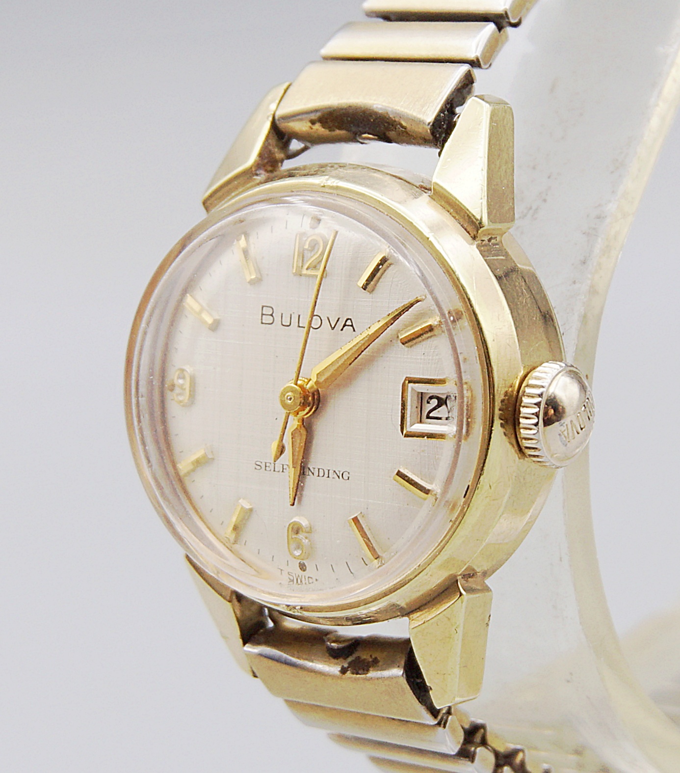 นาฬิกาเก่า BULOVA ออโตเมติก (ของผู้หญิงครับ)