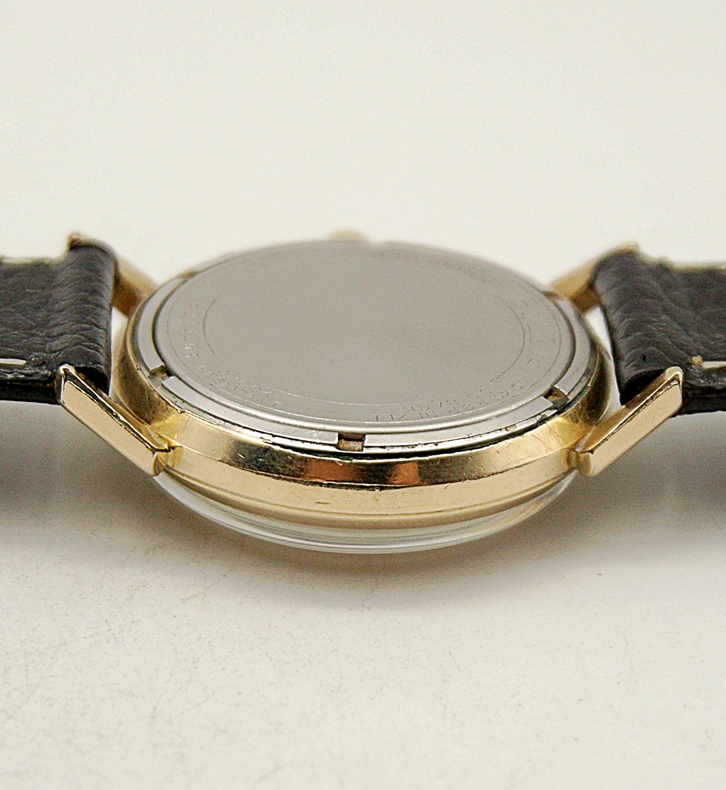 นาฬิกาเก่า BULOVA ไขลาน