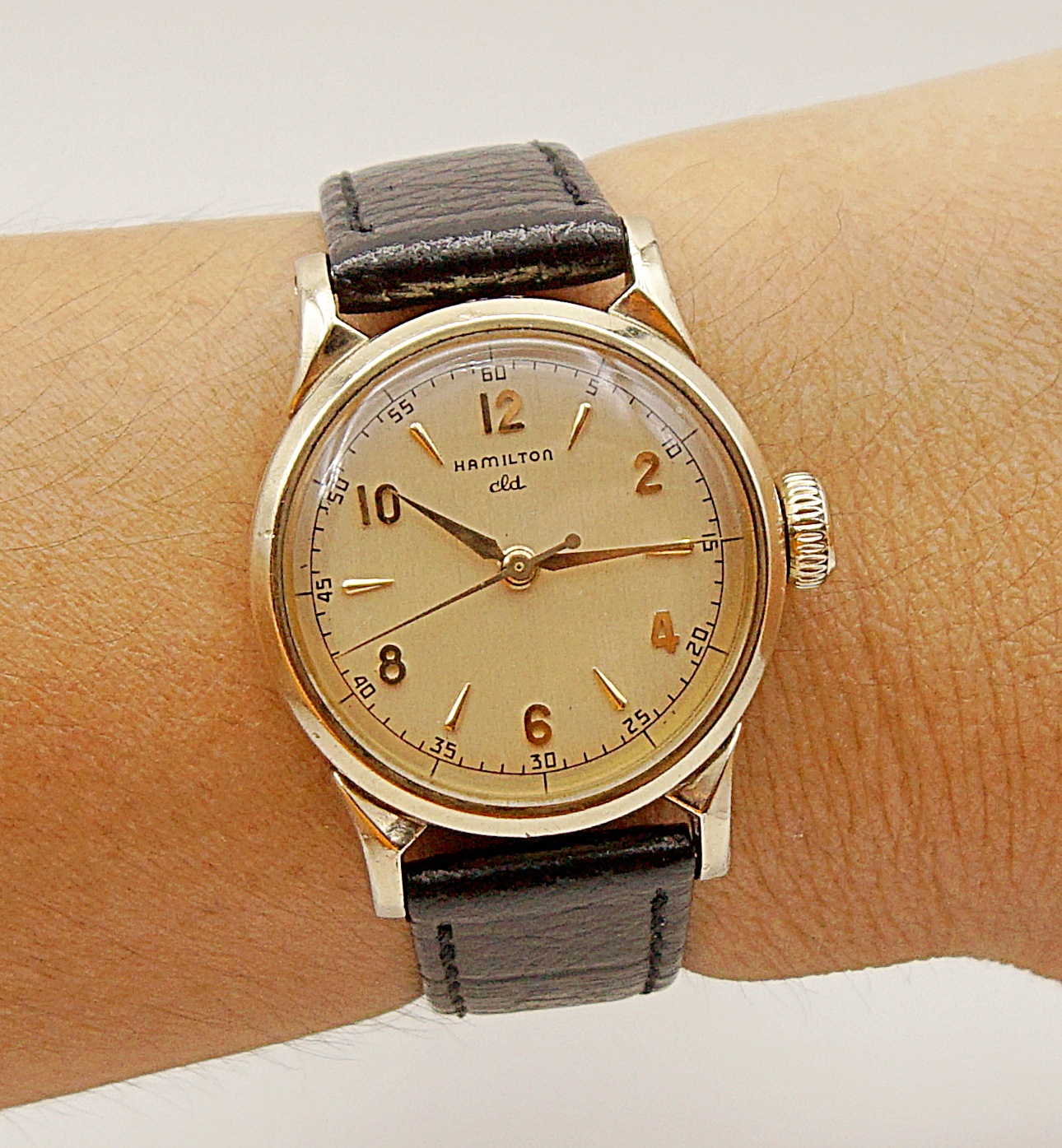 นาฬิกาเก่า HAMILTON ไขลาน