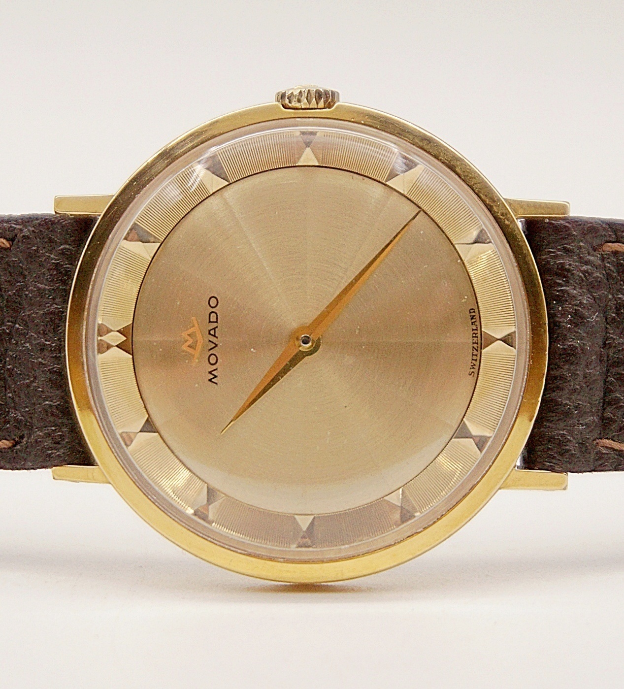 นาฬิกาเก่า MOVADO ไขลาน