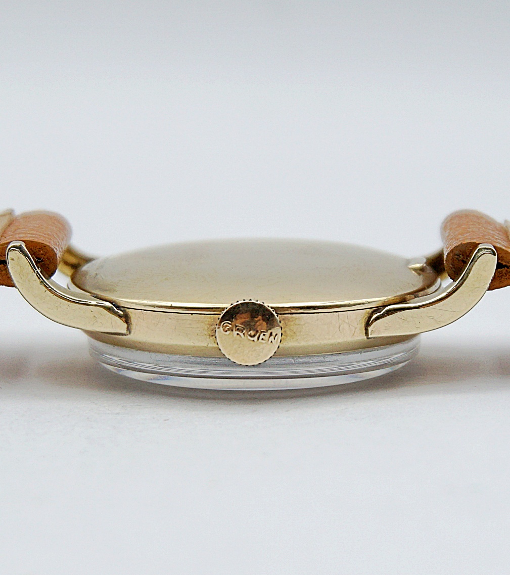 นาฬิกาเก่า GRUEN PAN AM ไขลาน