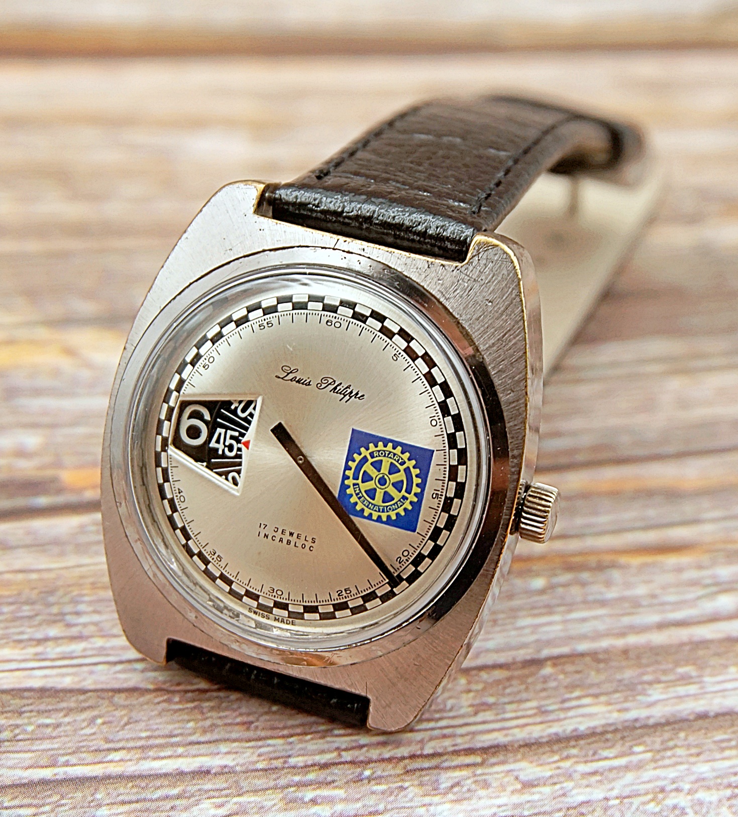 นาฬิกาเก่า LOUIS PHILIPPE ไขลานชั่วโมงกระโดด (Jump Hour)