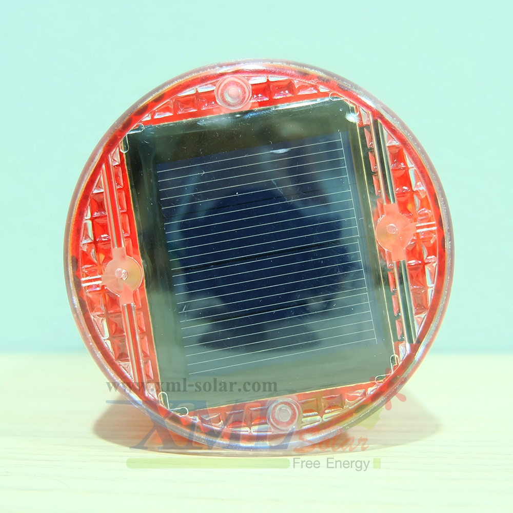 ไฟเตือนกรวยจราจร ฉุกเฉิน พลังงานเเสงอาทิตย์ (เเสง : สีเเดง)