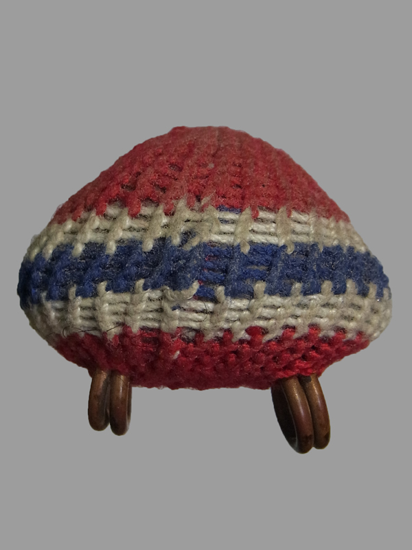 เบี้ยแก้ หลวงปู่เจือ วัดกลางบางแก้ว ถักดิ้นธงชาติ