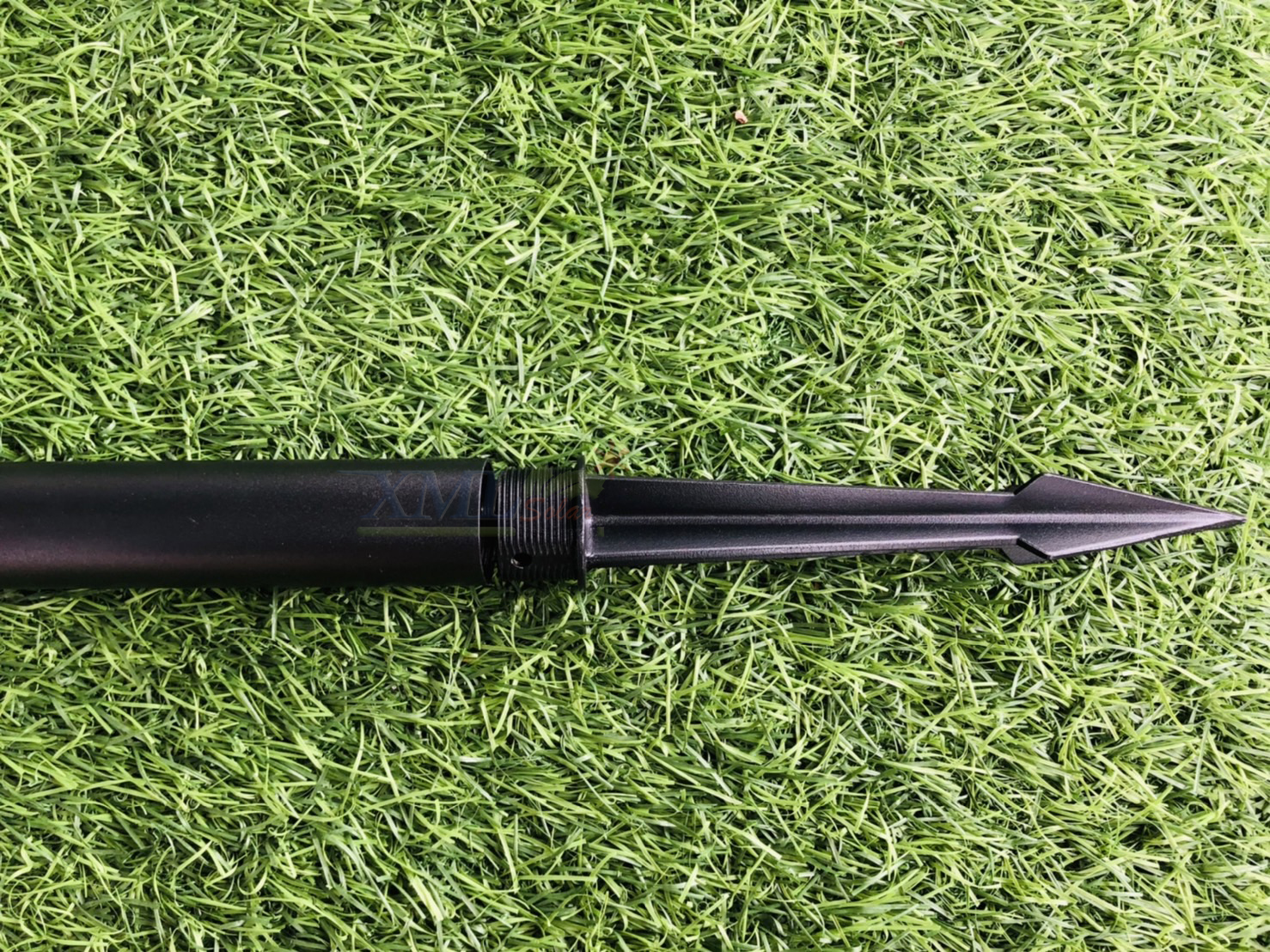 โคมไฟปักสนามโซล่าเซลล์ ทรงกรวย (แสง : เหลืองวอมไวท์)