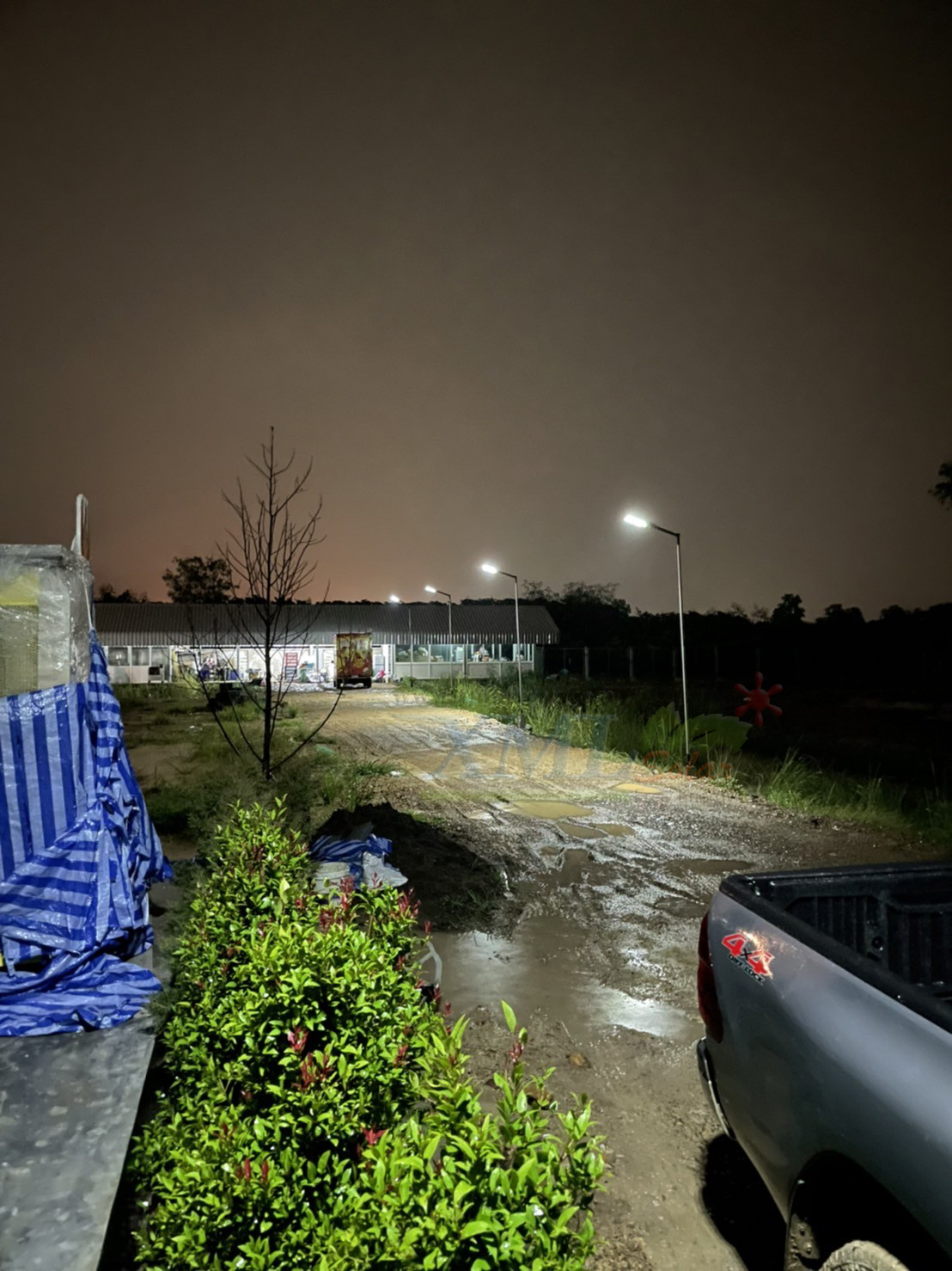 โคมไฟถนนโซล่าเซลล์ XML-Solar 200W (แสง : ขาว)(สว่างค้าง)