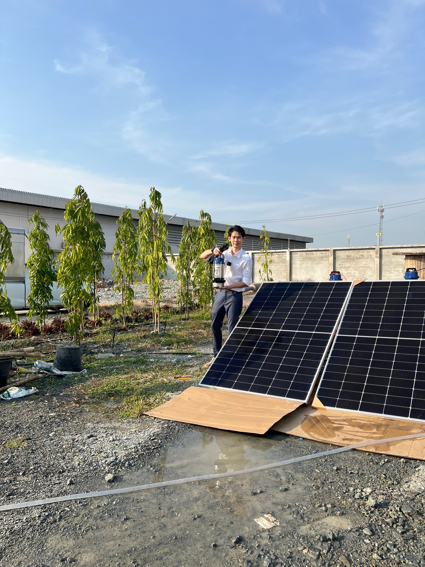 ปั๊มแช่สแตนเลส รุ่น PREMIUM 48V / 800W + เเผงโซล่าเซลล์ 450W (2 แผง)