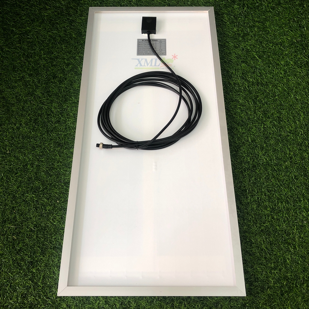 ไฟสปอตไลท์โซล่าเซลล์ 300W SLIM (แสง : เหลืองวอมไวท์)