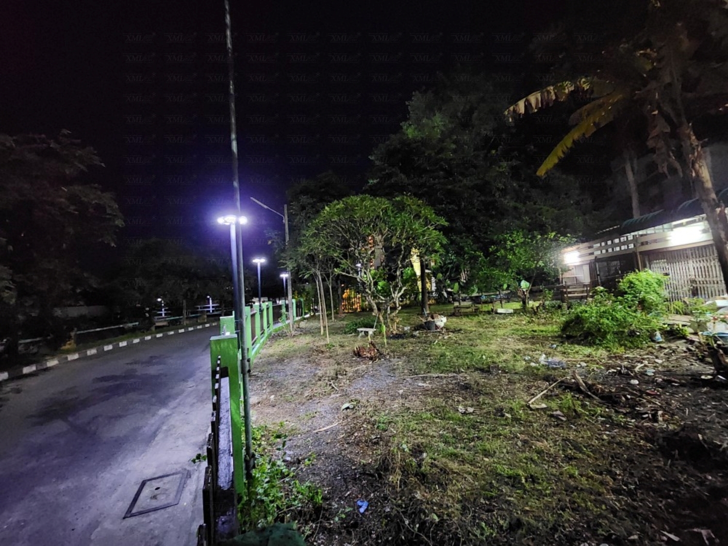 โคมไฟ UFO ทรงสี่เหลี่ยม รุ่น Modi x XML + ระบบ Motion รุ่น 300w (เปิดได้ 3 แสง)