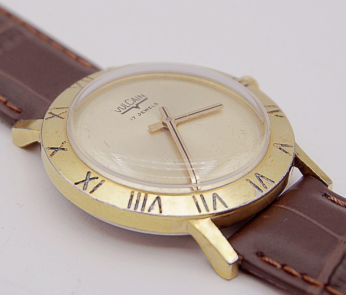 นาฬิกาเก่า VULCAIN ไขลาน