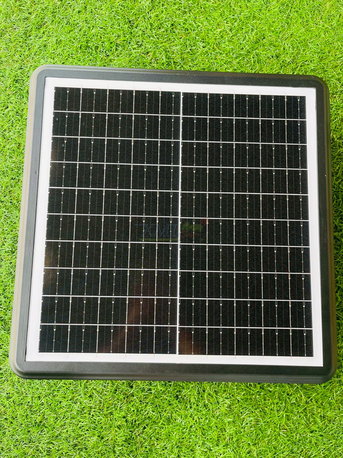 โคมไฟโซล่าเซลล์ UFO รุ่น LSXML-224S (แสง : ขาว)