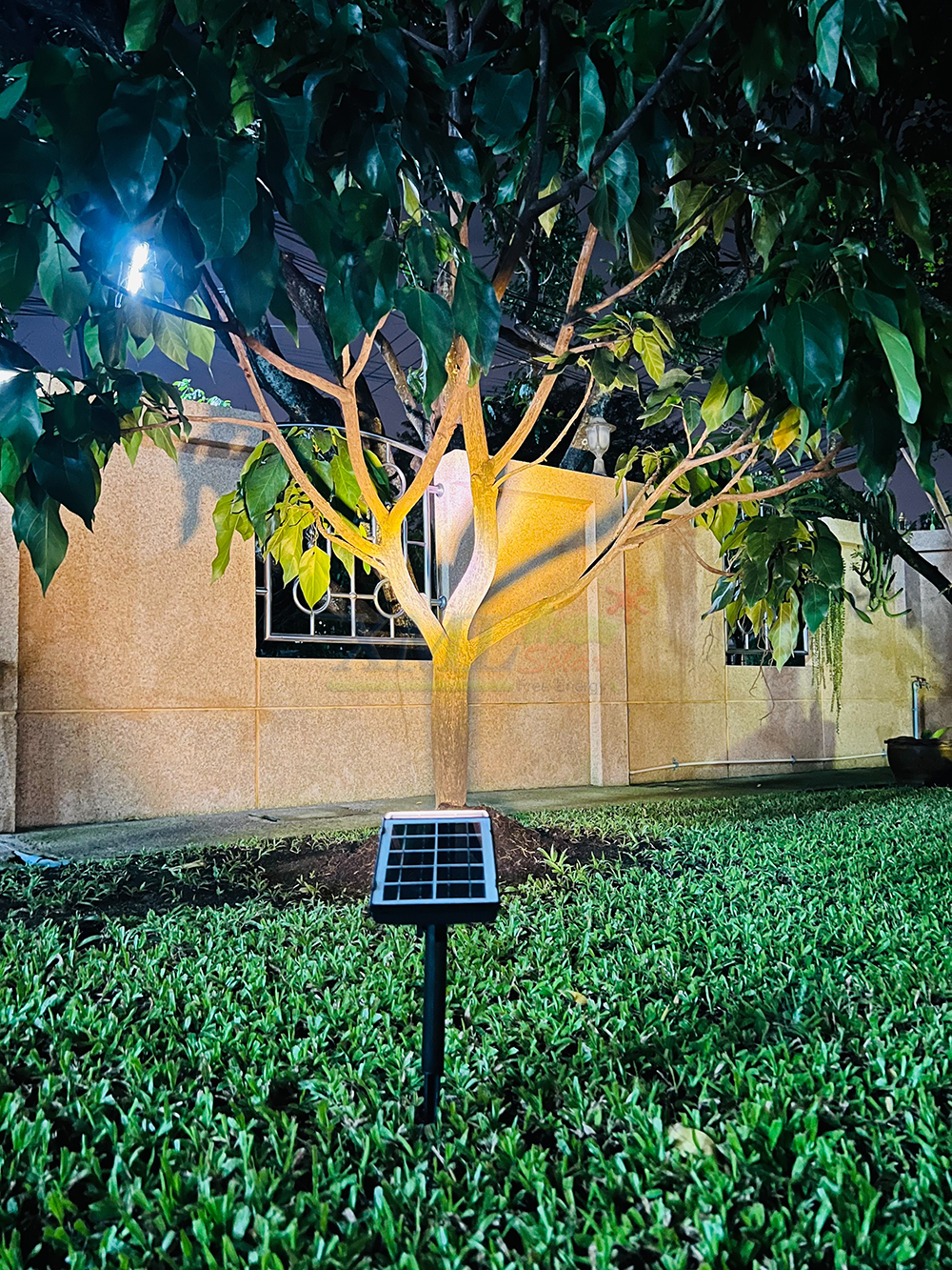 สปอร์ตไลท์ปักสนามโซล่าเซลล์ รุ่น SSL-001