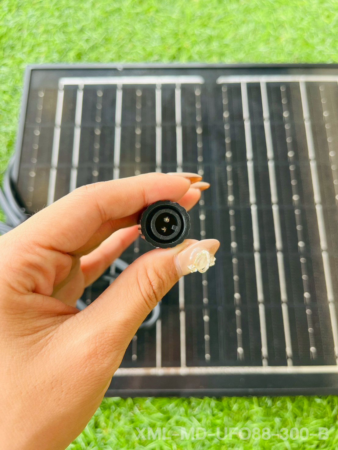 โคมไฟโซล่าเซลล์ ติดเพดาน MD-UFO88 รุ่น B (เปิดได้ 3 แสง)