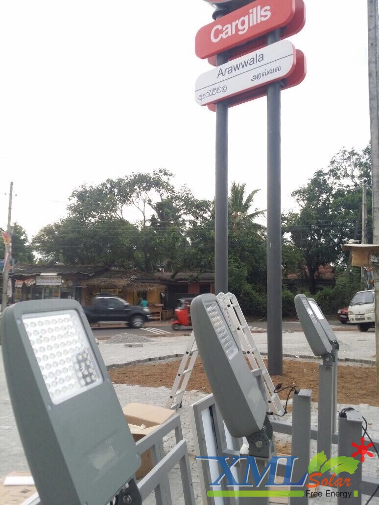 ไฟสปอตไลท์โซล่าเซลล์ 6500 Lumens. ไซต์ใหญ่ (เเสง : เหลืองวอมไวท์)